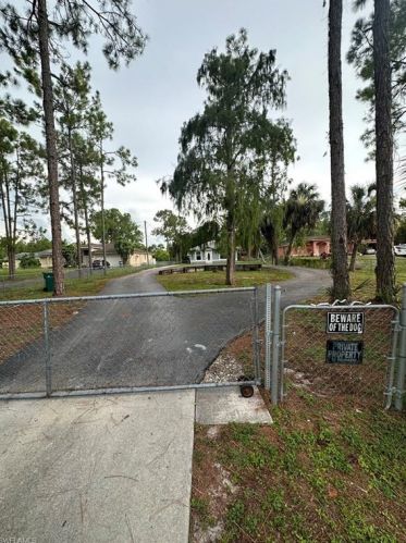 2370 31 Ave, Naples FL 34120-0442 exterior