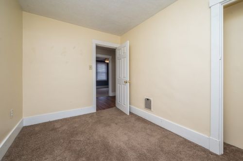 1626 Leolyn St, Pittsburgh PA  15210-3939 exterior