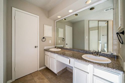 16711 Capewood Dr, Humble TX 77396-4027 exterior