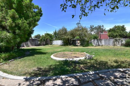 815 Minnesota Ave, Turlock CA 95382-1509 exterior