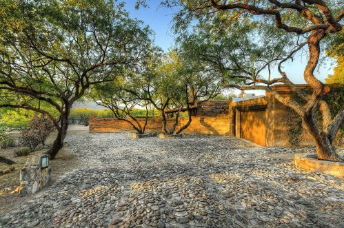 11330 Tanque Verde Rd, Tucson AZ  85749-8525 exterior