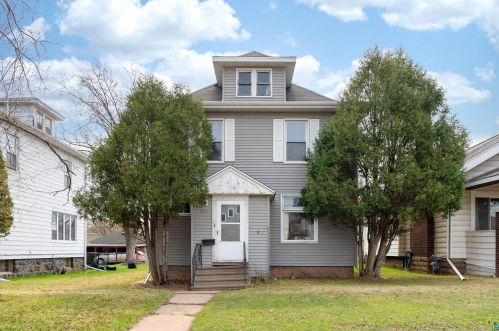 3726 Grand Ave, Duluth MN 55807-2849 exterior