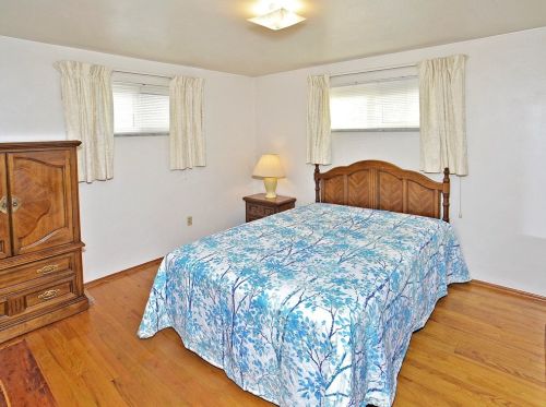 156 Mcalister Dr, Pittsburgh, PA 15235-4055