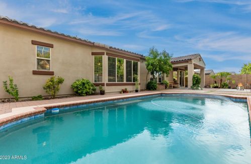 1461 Carriage Ln, Chandler AZ 85224-1103 exterior