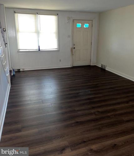 416 21st St, Chester, PA 19013-5512