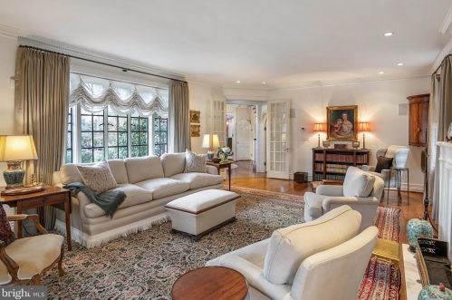 2446 Kalorama Rd, Washington DC 20008-1625 exterior