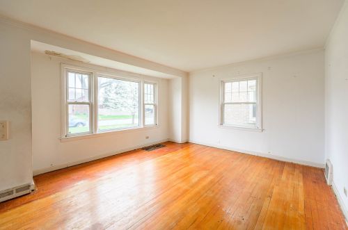 10300 Spaulding Ave, Chicago, IL 60655-2416