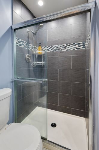 8232 Catherine Ave, Chicago IL 60656-1110 exterior