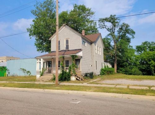 20 Muskegon Ave, Meskegon MI  49440-1358 exterior