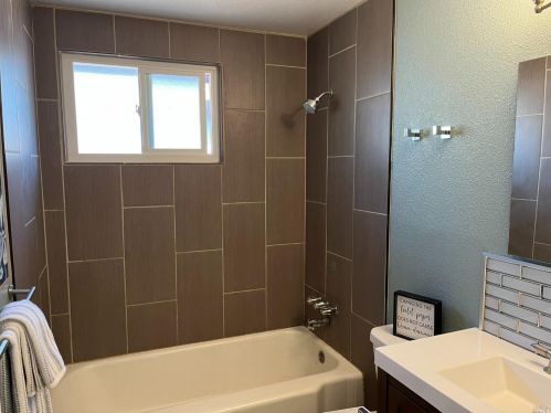 1367 Coventry Rd, Concord CA 94518-1120 exterior