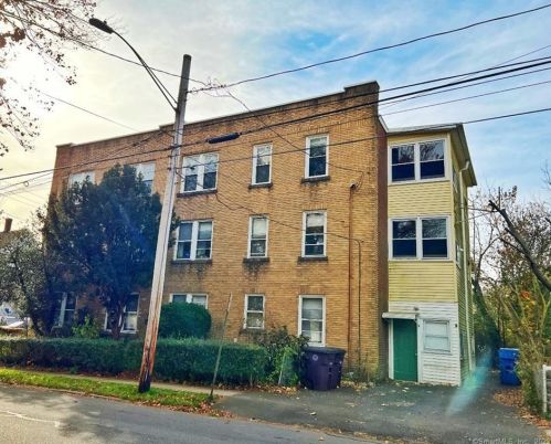 18 Kelsey St, New Britain, CT 06051-3259