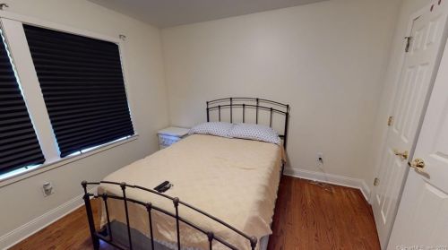 43 Glenwood Ave, Norwalk CT 06854-1521 exterior