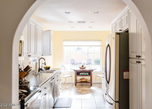 2335 Fairmount Ave, Phoenix, AZ 85015-5367