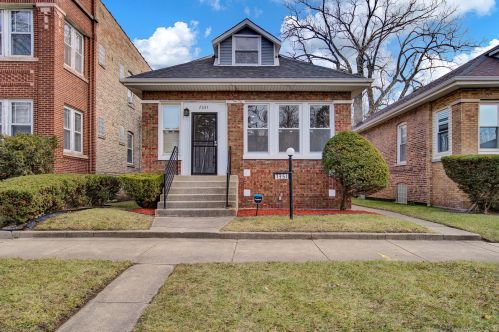 7351 Michigan Ave, Chicago IL 60619-5603 exterior