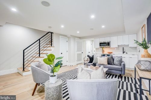 1624 D St, Washington DC  20003-2440 exterior