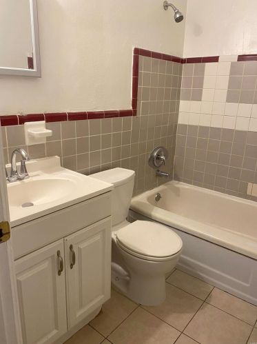 8545 Orchard Ave, Saint Louis MO  63132-2823 exterior