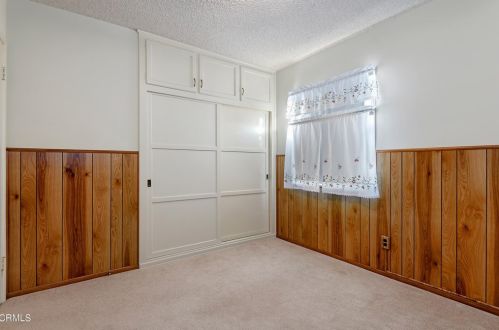 1113 Beverly Dr, Oxnard CA 93030-4813 exterior