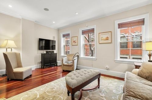 102 Myrtle St, Boston MA exterior