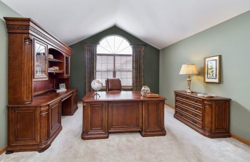 502 Pheasant Trl, Saint Charles IL 60174-8847 exterior