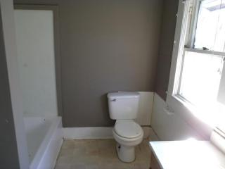 2259 Main Ave, Springfield MO  65803-2531 exterior