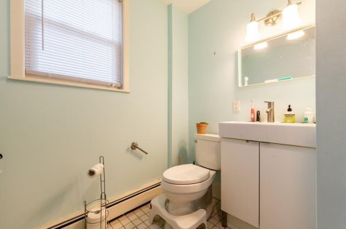 202 Ontario St, Providence RI 02907-1713 exterior