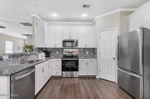 32 Isle Of Palms, Bluffton SC 29910-9508 exterior