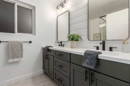 10837 38 Pl, Phoenix AZ 85044-8202 exterior