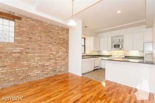 4430 Magnolia Ave, Chicago IL  60640-5589 exterior