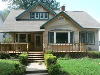 2228 B Ave, Cedar Rapids IA  52402-6349 exterior