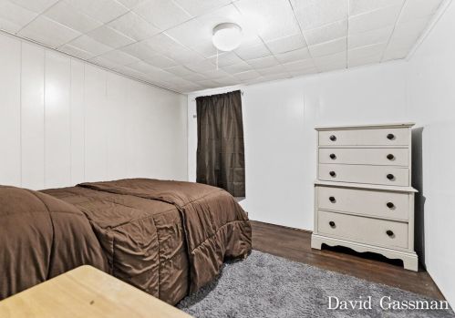 2386 Manahan Ave, Meskegon MI 49444-2666 exterior