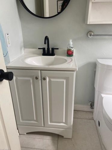 716 92 Ave, Naples FL 34108-2433 exterior