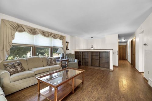 2417 Stuart Ct, Madison, WI 53704-2855