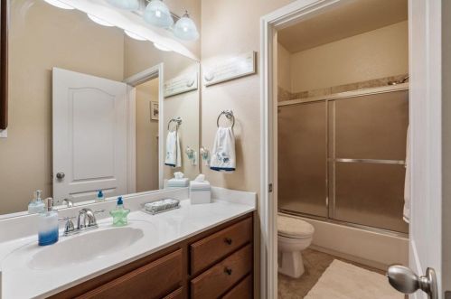 270 Abbott Dr, Austin TX 78737-4536 exterior