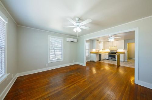 1403 Clifford Ave, Austin TX  78702-1630 exterior