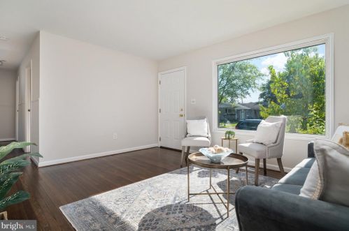 1320 Meadowvale Rd, Glen Burnie MD 21060-7017 exterior