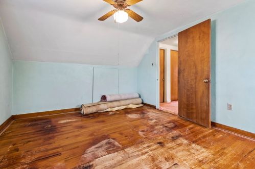 1717 Sillview Dr, Pittsburgh PA 15243-1558 exterior