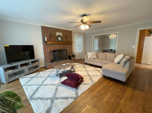 3865 Laurel Falls Dr, Lithonia GA  30039-6484 exterior