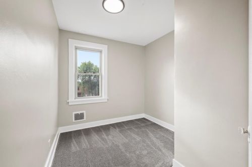 3262 Eastmont Ave, Pittsburgh PA exterior