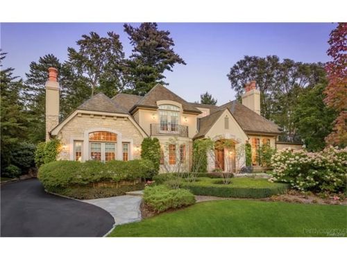 790 Lakeside Dr, Bham MI  48009-1382 exterior