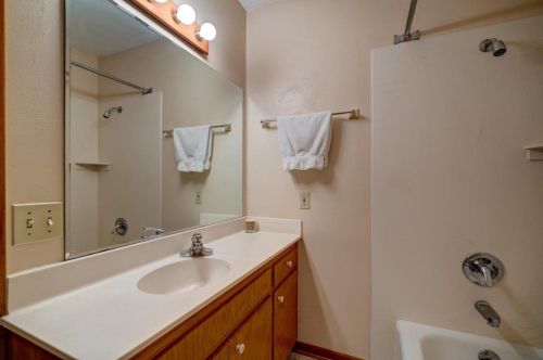 322 Cheyenne Trl, Madison WI  53705-4703 exterior