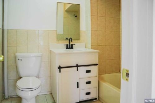 294 Union Ave, Paterson NJ 07502-1929 exterior