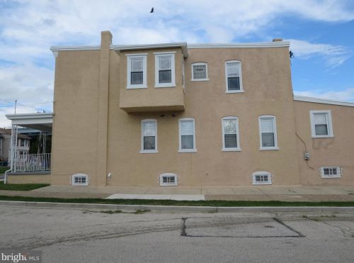 1835 6th St, Chester, PA 19013-2703