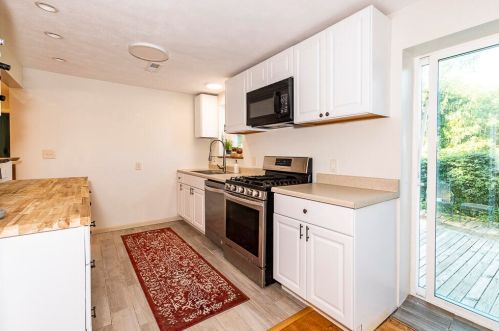 6922 Lovers Ln, Kalamazoo MI 49002-4427 exterior