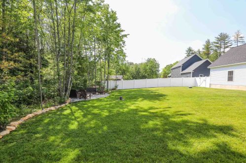 62 Hoit Rd, Concord NH  03301-1804 exterior