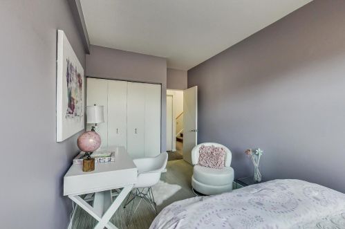 2246 Lakewood Ave, Chicago IL 60614-3629 exterior