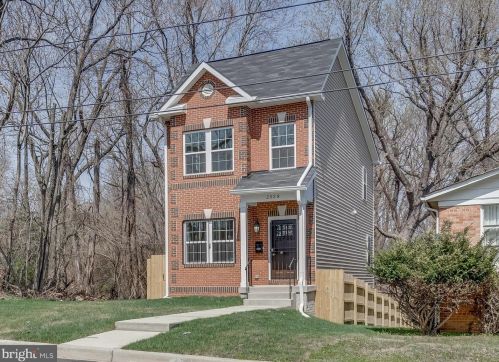 2028 Jasper St, Washington, DC 20020-2822