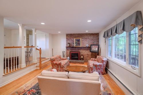 5 Huckleberry Dr, Norwalk CT 06850-1703 exterior