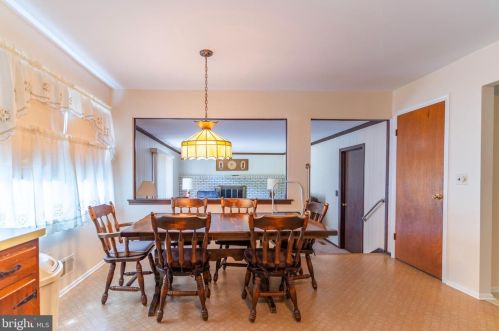 342 George Dye Rd, Trenton NJ 08691-3311 exterior