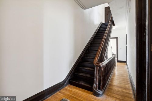 2322 Delancey Pl, Philadelphia PA 19103-6407 exterior