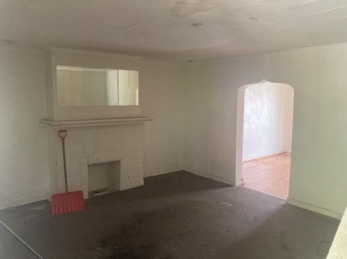 5014 Orinoco St, Pittsburgh, PA 15207-1647